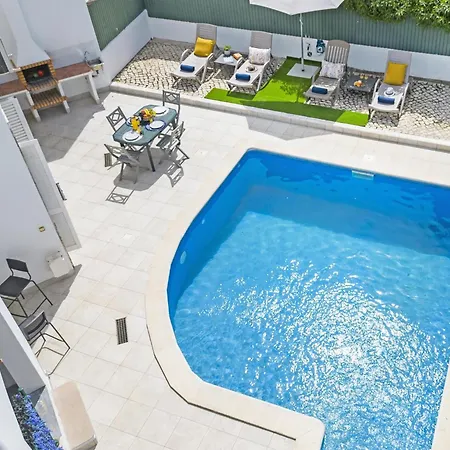 Villa Villa In Quarteira Near Vilamoura Beach *